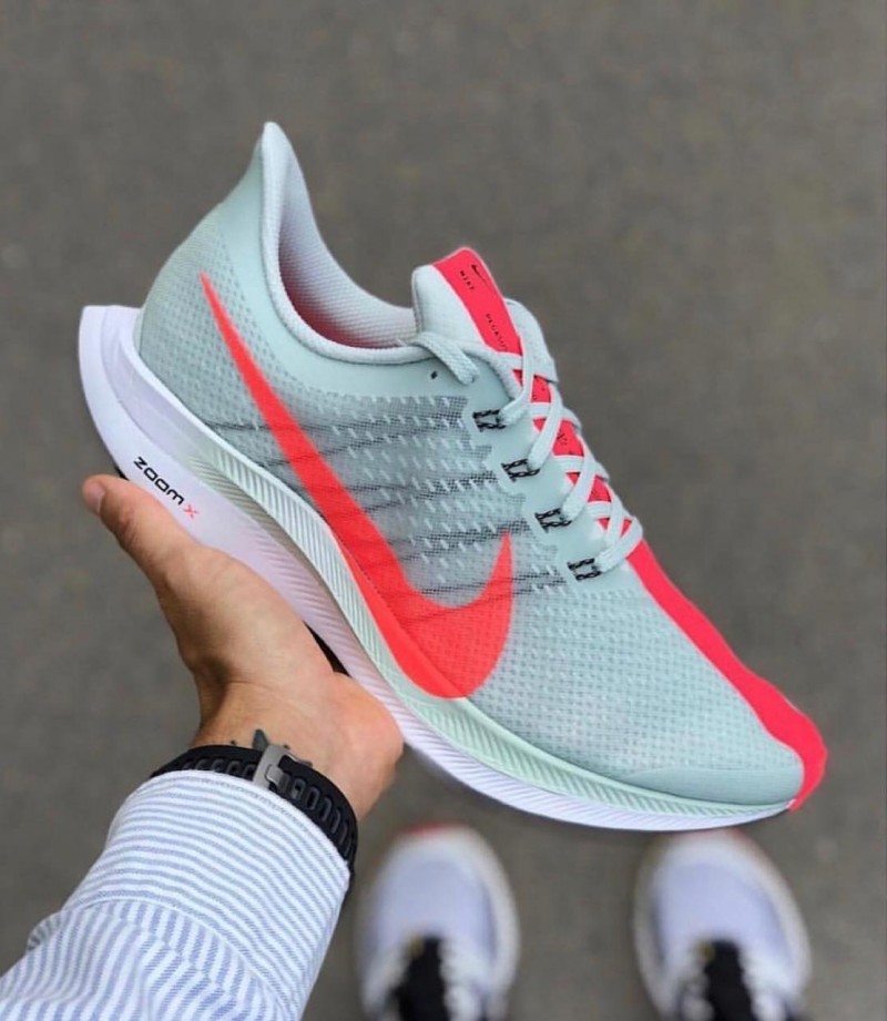 nike pegasus turbo hot punch