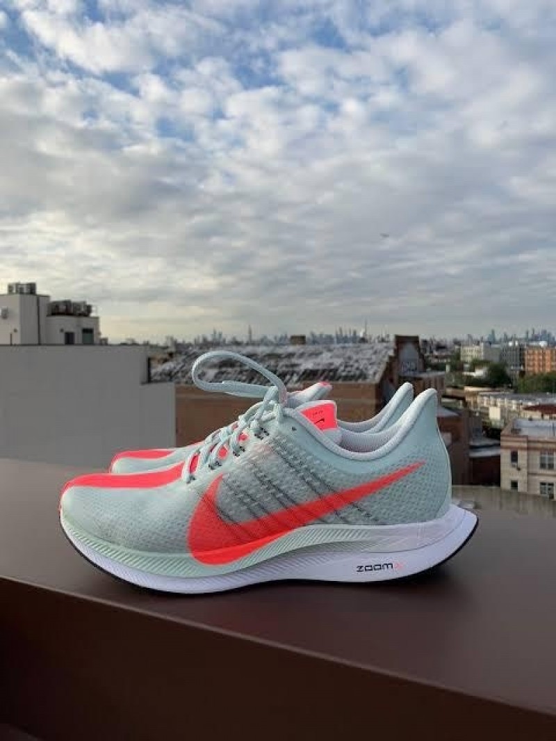 nike pegasus turbo hot punch