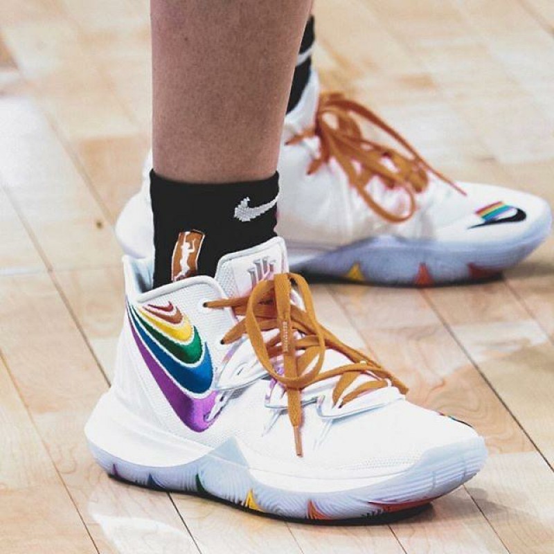 nike kyrie 5 be true