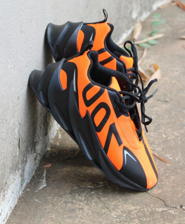 adidas yeezy boost 700 shark