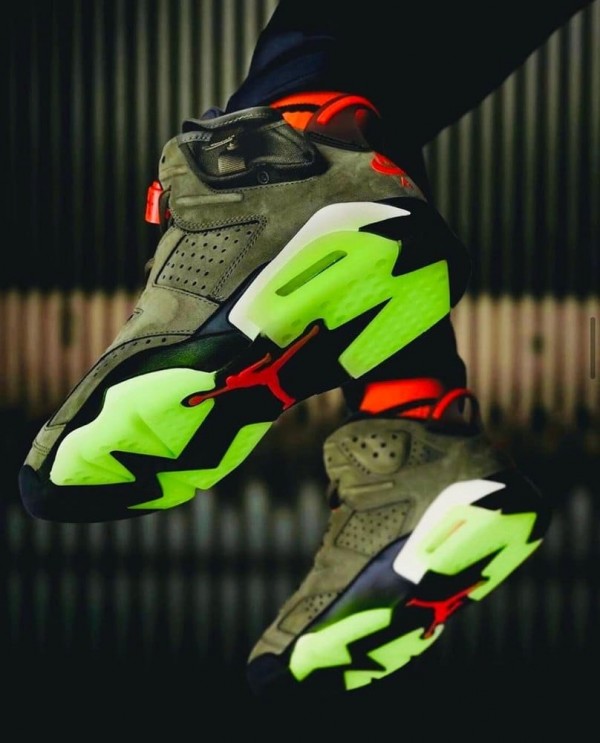travis scott green shoes