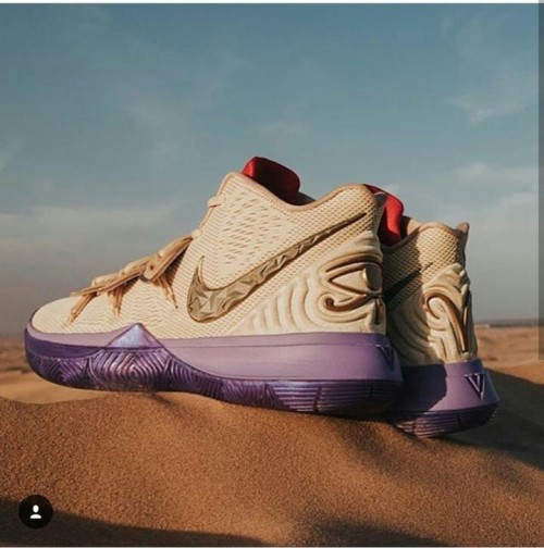kyrie 5 ikhets