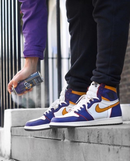 nike sb jordan 1 chicago