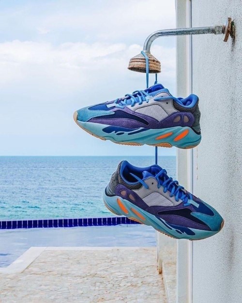 yeezy 350 carbon blue