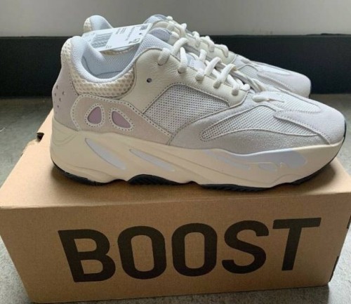 yeezy 700 triple white