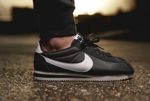 nike cortez classic nylon black