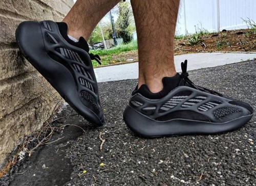 adidas yeezy 700 v3 alvah on feet