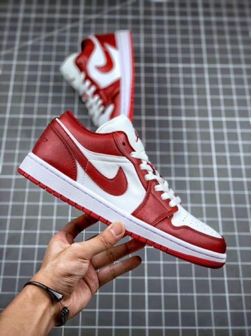 aj1 low gym red white