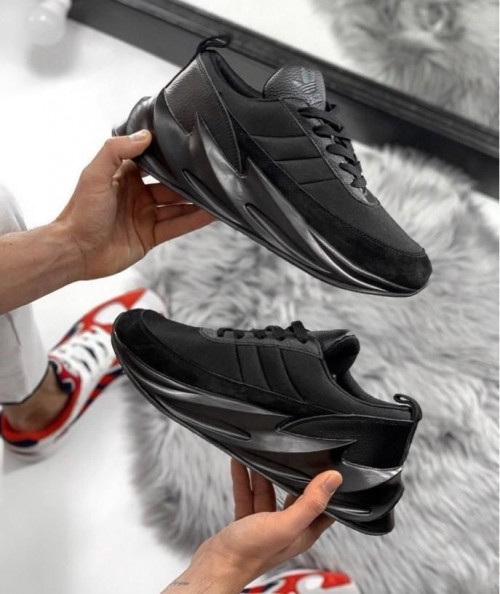 adidas shark all black