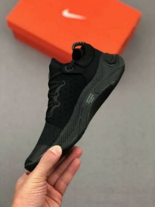 nike joyride triple black