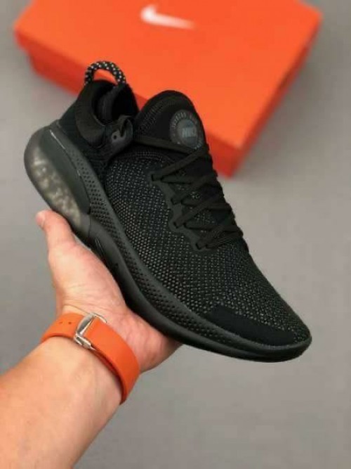 nike joyride triple black