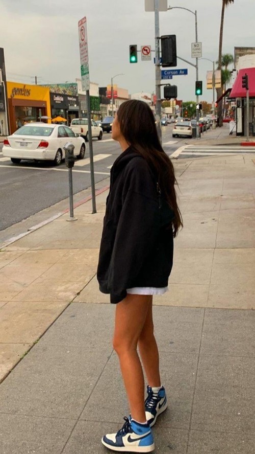 حاسم jordan 1 obsidian outfit 