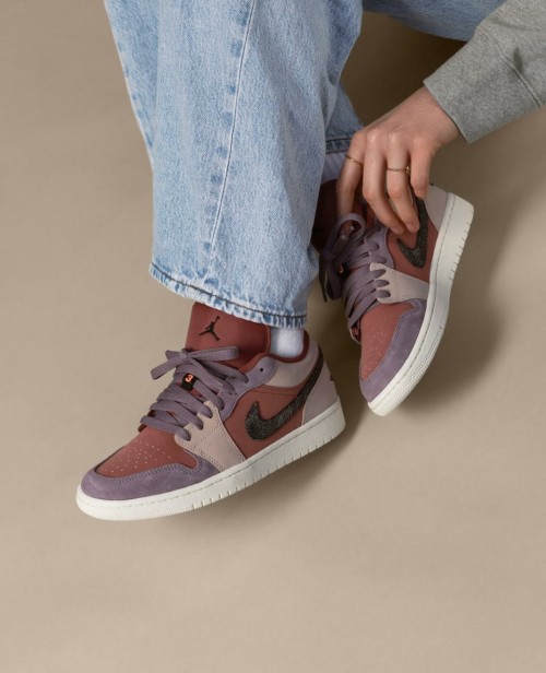 nike air jordan low canyon rust