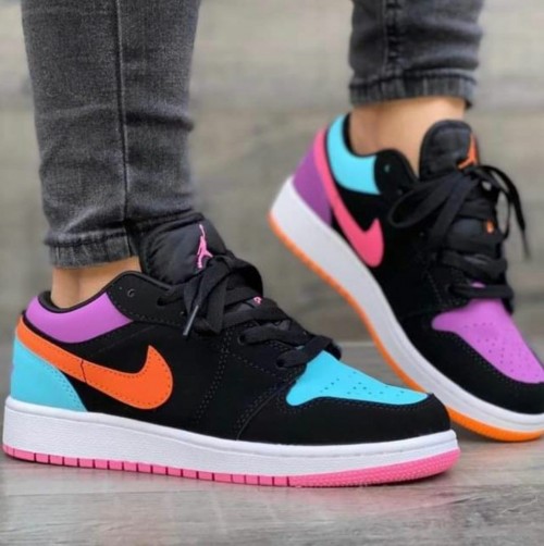 sneaker.production