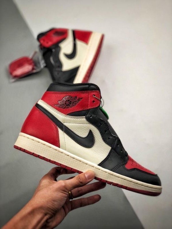 jordan retro 1 high bred toe