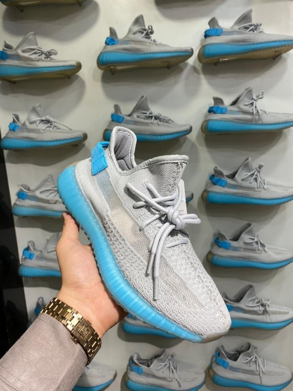 yeezy boost 350 sky blue