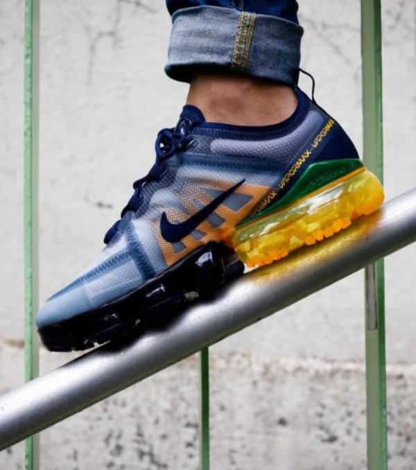nike air vapormax 2019 midnight navy laser orange