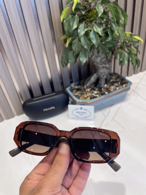prada milano brown