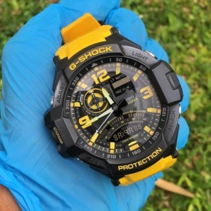 g shock black yrllow
