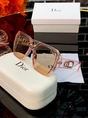 Dior sunglasses for her