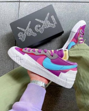 kaws x sacai x  sb blazer low purple