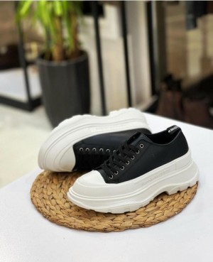 Alexander McQueen Tread Slick Low Black