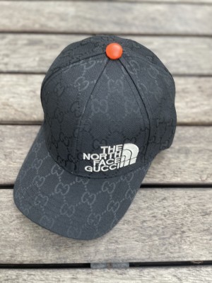 GUCCI THE NORTH FACE コラボキャップ ブラック 6581fc76713370.jpeg