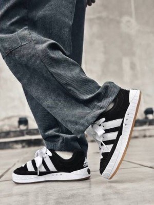Adidass Adimatic Core Black White