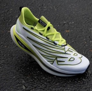 NEW BALANCE Fuelcell Supercomp Elite V3 