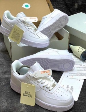 Nikee Airforce 1 White Pure Leather UA Quality
