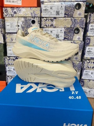 Hoka Mach X Cream fixed