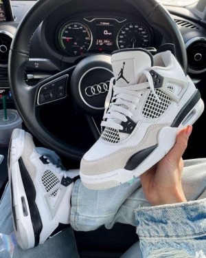 Air Jordan 4 Retro Military Black