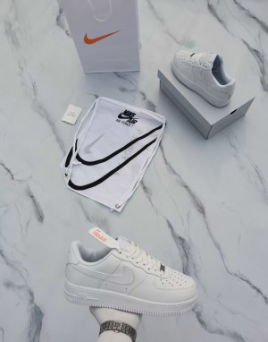 airforce 1 white low womens