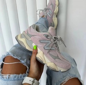 New Balance 9060 December Sky