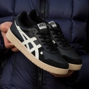 .Asicss gel japan s black creams 