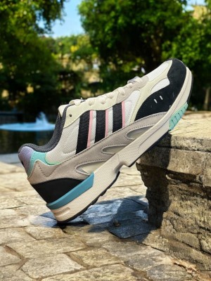 Adidass torsion super sneakers