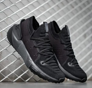 Under Armour HOVR Phantom 3 All Black