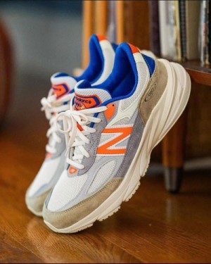 New Balancee 990V6 Kith Madison Square Garden