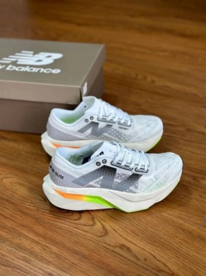new balanc-e SC Elite V4 White Green