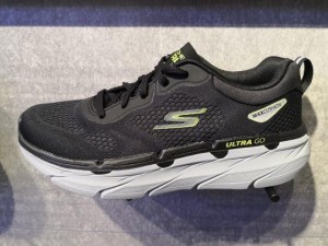 Skecherss Go Run Maxcushion Black White Gray