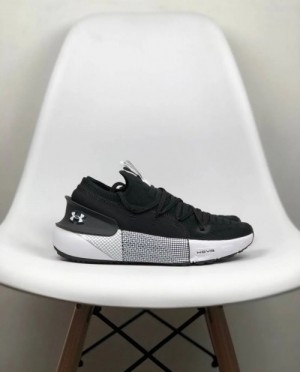 Unde_r Armour Hover Phantom 3 Black White