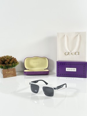 Gucci_534_Ice_Black