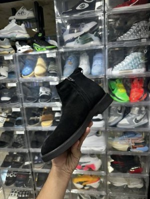 Zaraa Chain Chelsea Suede Black