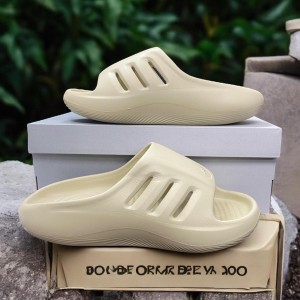 Adidass Adifrom Infinity Slide Cream