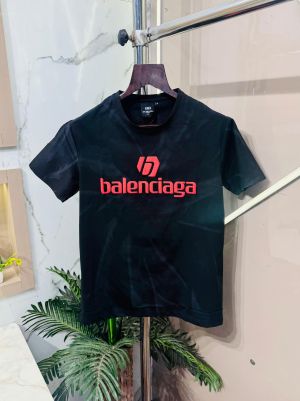Sale.BALENCIAGA.IMPORTED.ALL.OVER.SPRAY.PRINTED.FRONT.BRAND.LOGO.EMBOSSED.VERY.PREMIUM.ROUND.NECK.TSHIRT.