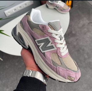 New Balance 2010 Suede Light Pink