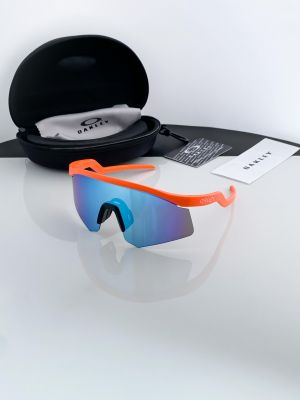 Oakley_orange_blue_9229