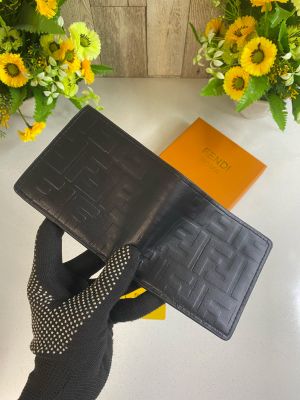 FEND_I WALLET WID OG BOX DUST BAG CARD 125