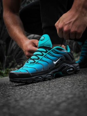 Nikee Airmax Plus TN Aqua Fade