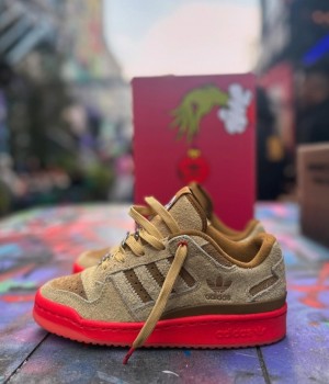 Adidass forum cl x the grinch max